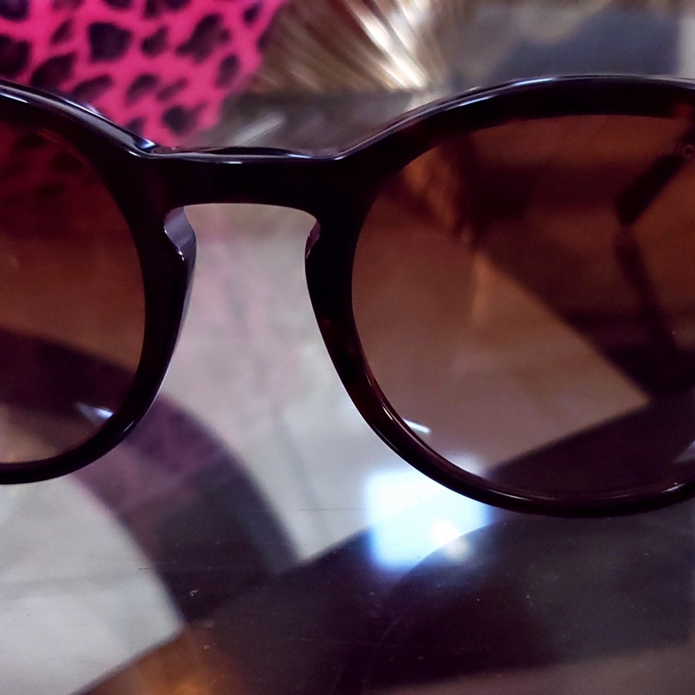 Sunglasses MK - Picture 3 of 4